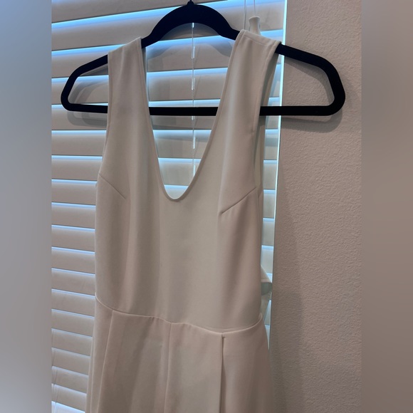 Club Monaco White Tie Back Jumpsuit with original garment bag - Picture 3 of 10